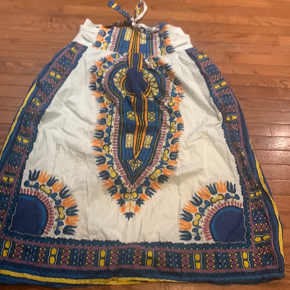 Lovely, Long Printed skirt with pockets